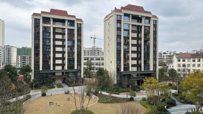 越秀亲爱里外景图