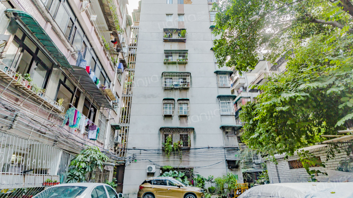 荔湾路95号大院外景图