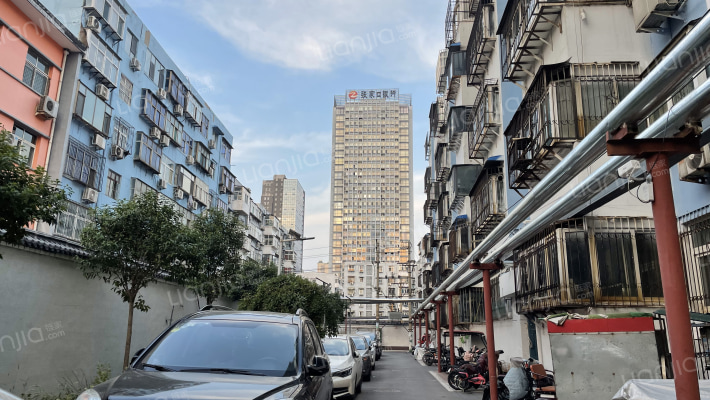 贸易街97号院外景图