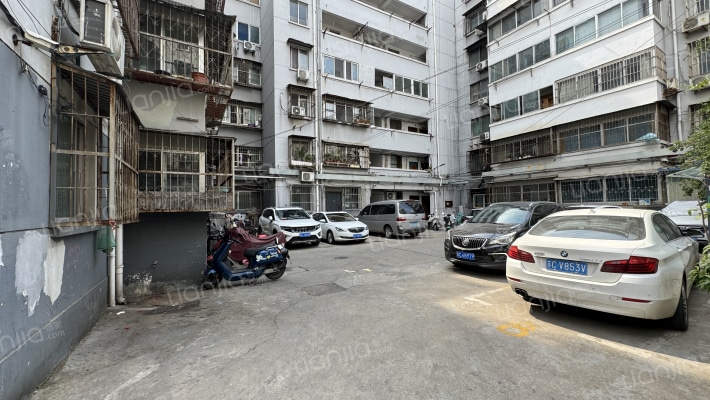 解放里5号院外景图