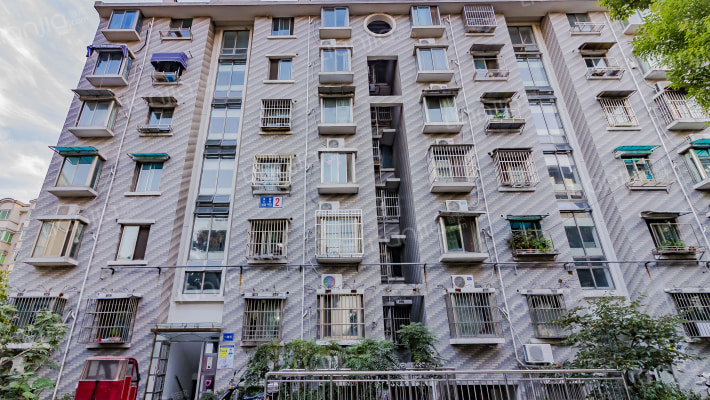 海鲸公寓外景图