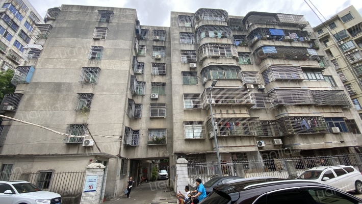 锦山里石化楼小区外景图