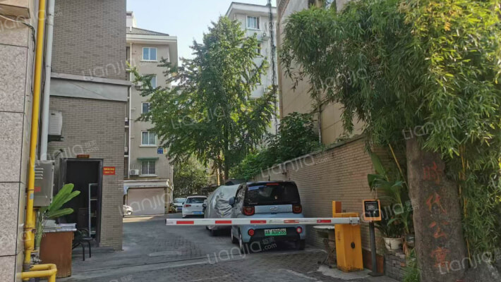 时代公寓外景图