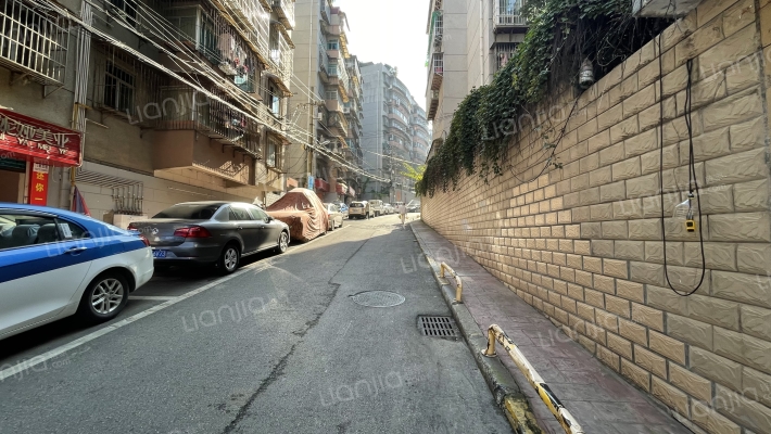 朝阳巷60号外景图