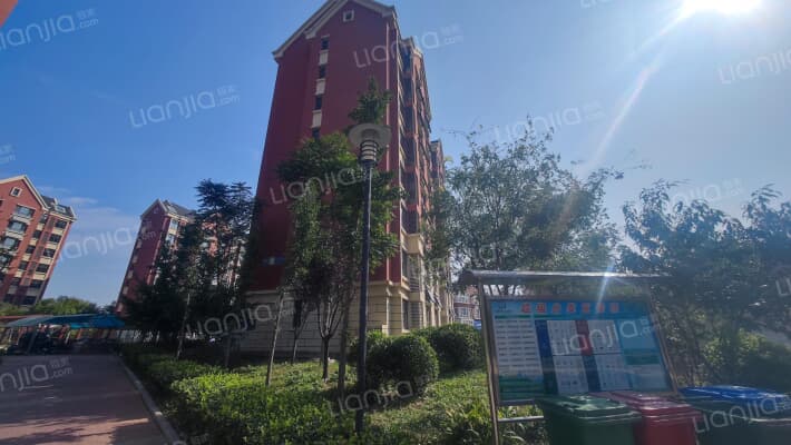 翡翠花庭外景图