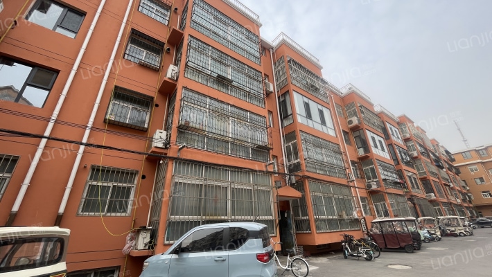 青苑小区外景图