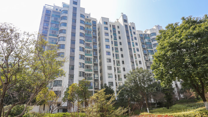 吴江上海城外景图