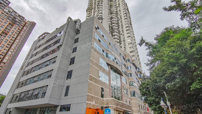 万达丰大厦外景图