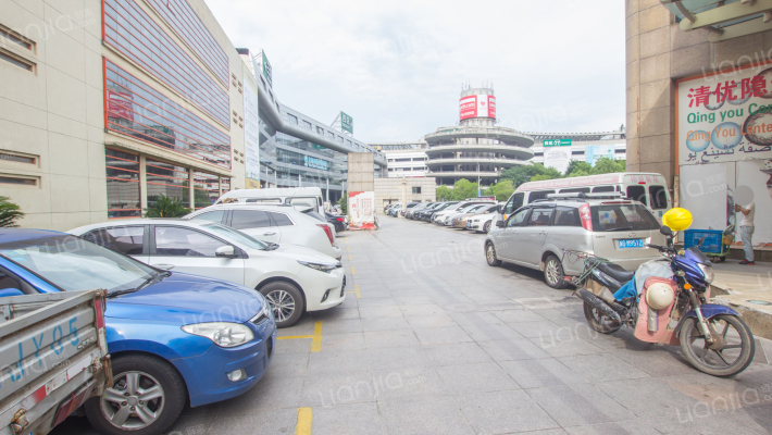 宝德商厦外景图