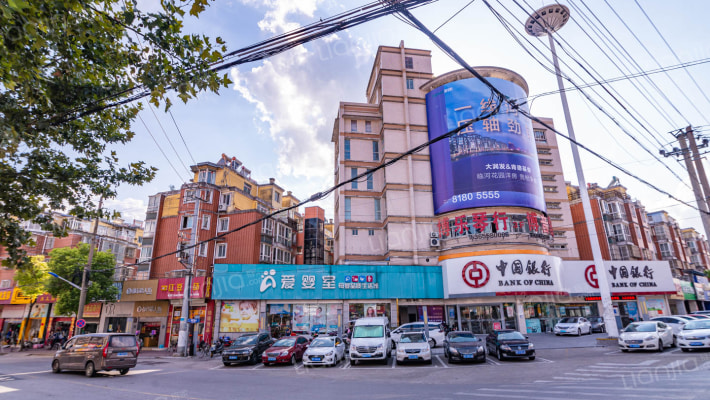 金色嘉园外景图