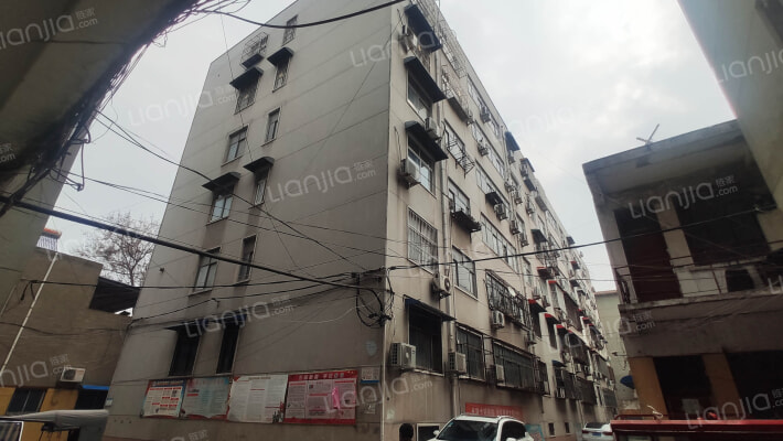 毛巾被单厂家属院外景图