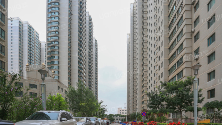 省委大教梁住宅小区外景图