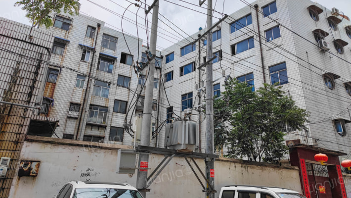 中山路南段296号外景图