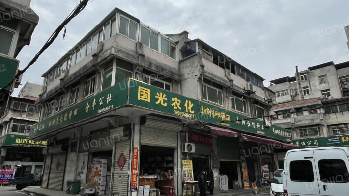 颍汇农资大市场外景图