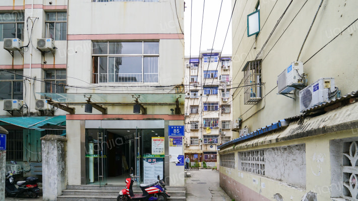 杨家胡同79号外景图