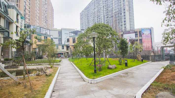 水岸绿庭B区外景图