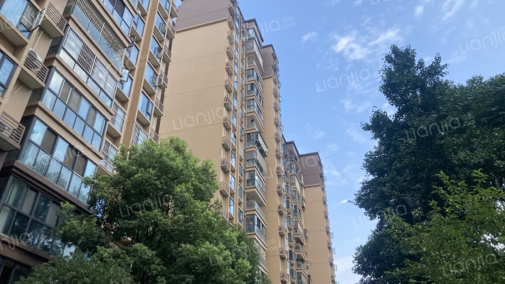 民兴西苑外景图