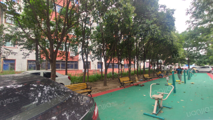 许由路家属院外景图