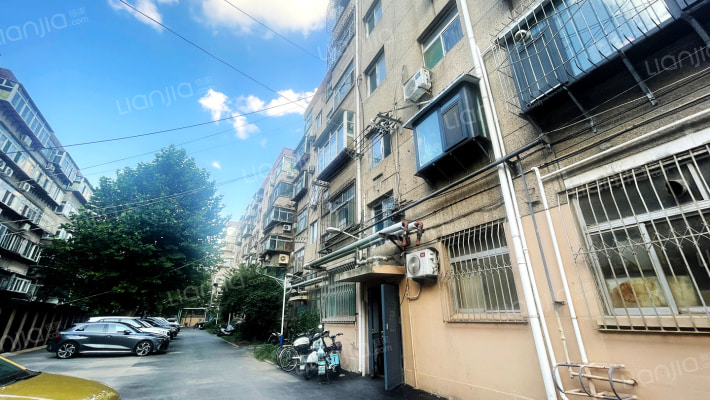 制锦市焦家隅首外景图