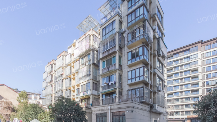 景苑小区外景图