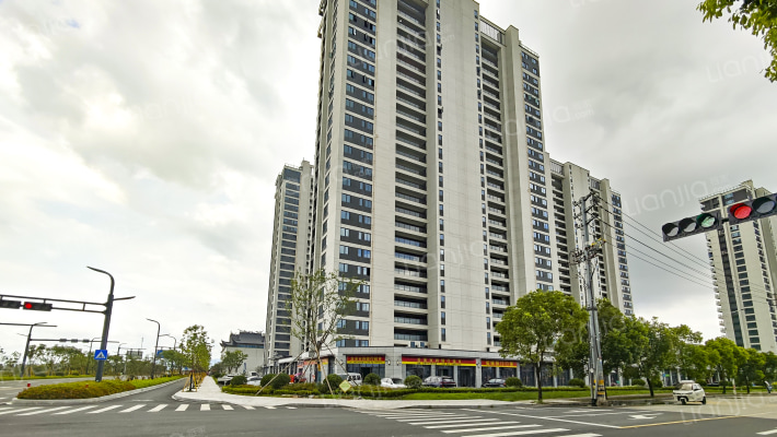 宁湖西苑外景图