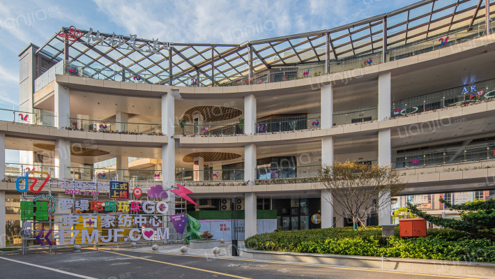 罗缦广场外景图