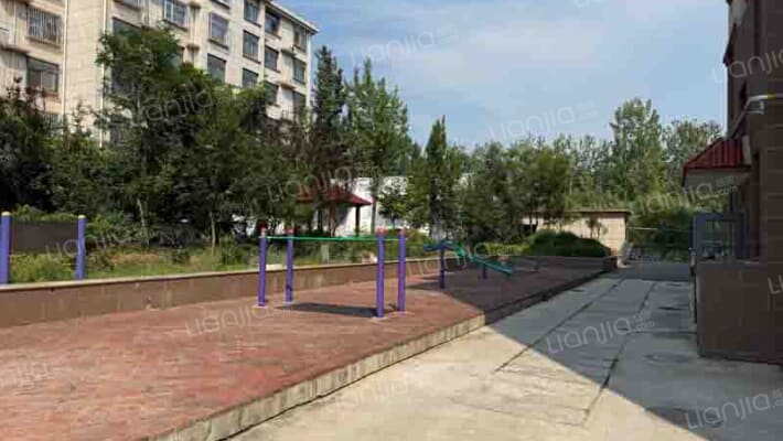 明月山庄外景图