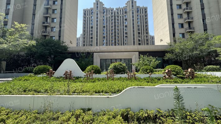 中铁世博城逸海南区外景图