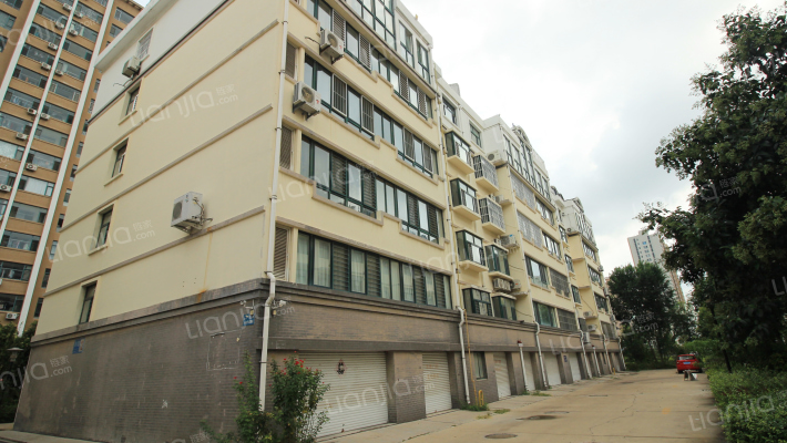 润地凤凰城外景图