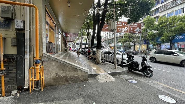 贵筑路建国楼外景图