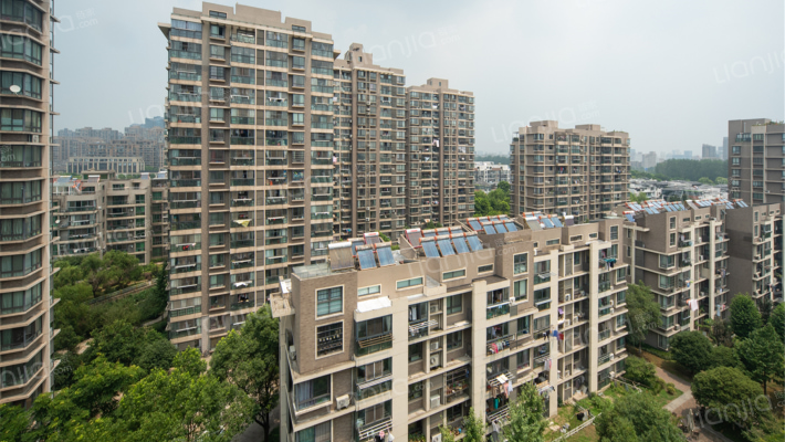 龙盛华城右岸外景图