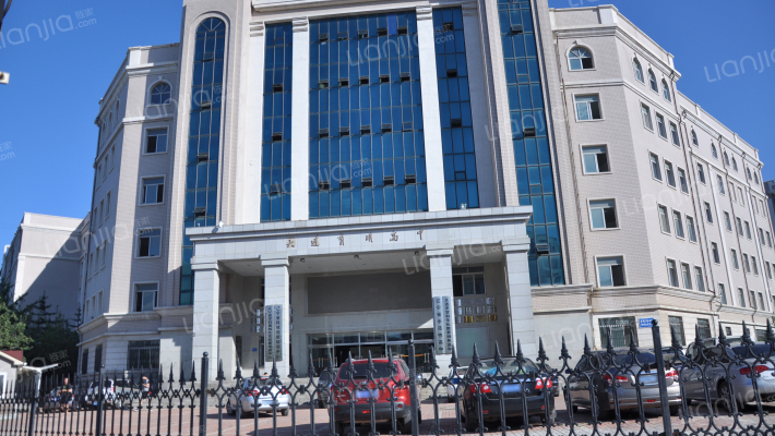 育明高中外景图