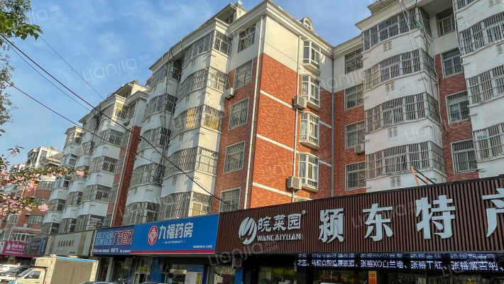 东方花苑小区外景图