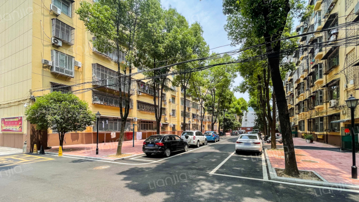 荣华路8号外景图