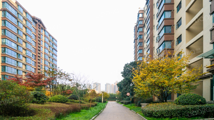 曲江馨佳苑外景图