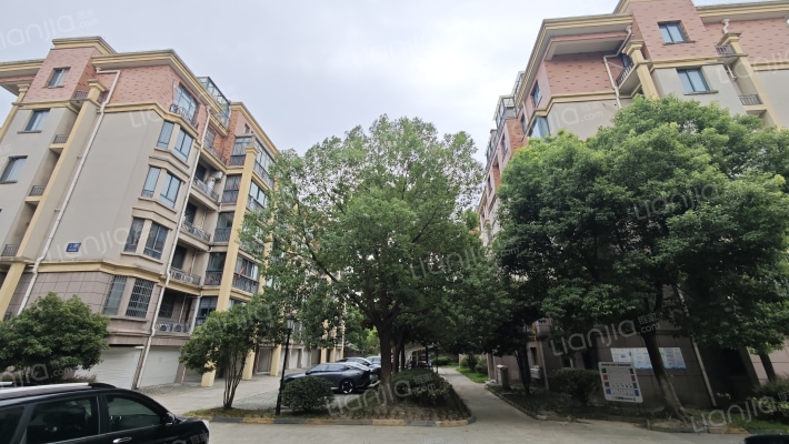 鸿福家园外景图