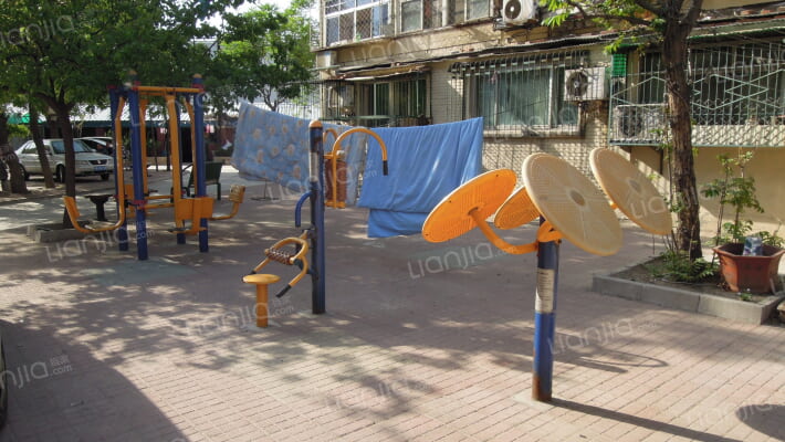 大红门西后街外景图