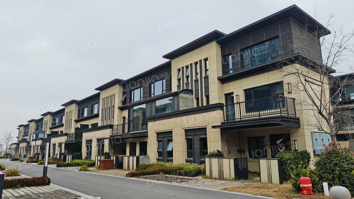 禹洲鹭湖朗廷外景图