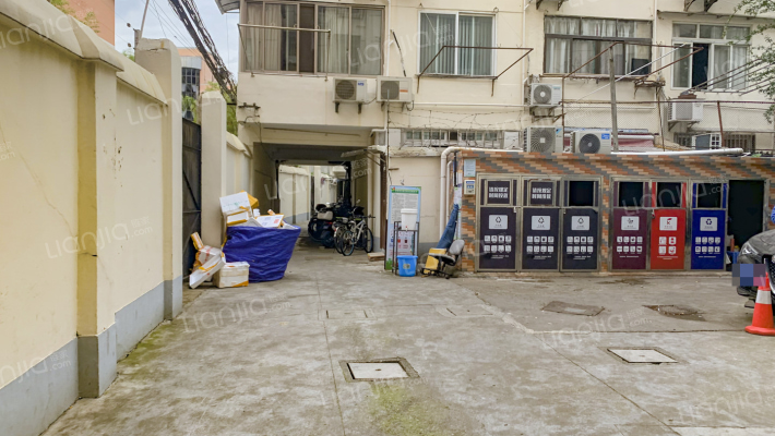 万航渡路433弄外景图