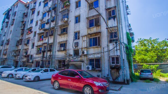 东湖区江纺花园二路住宅区外景图