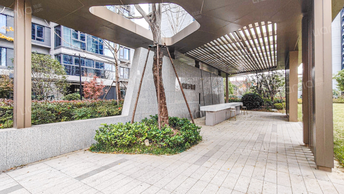 世茂璀璨万镜外景图