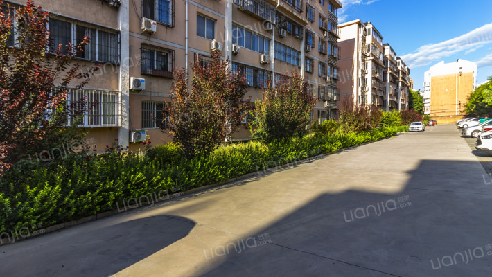 颖丽花园外景图