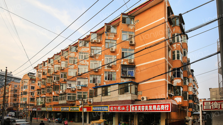 和平街东里外景图