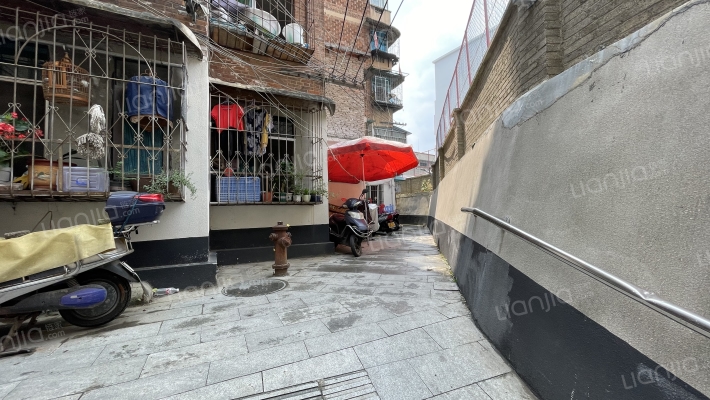 新华路49号外景图