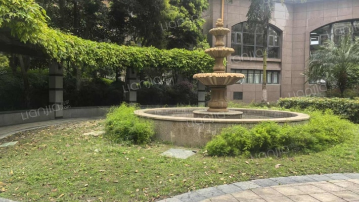 和信孔雀天成外景图