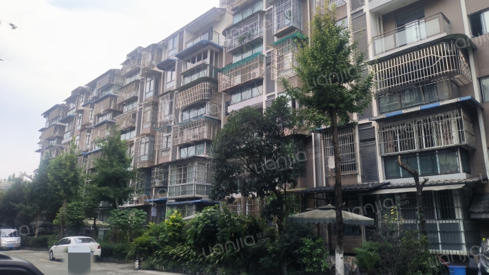 山水田园外景图