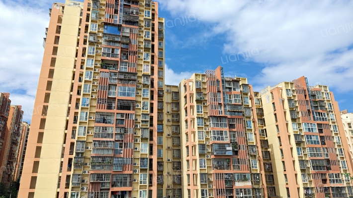 龙华二期B区外景图