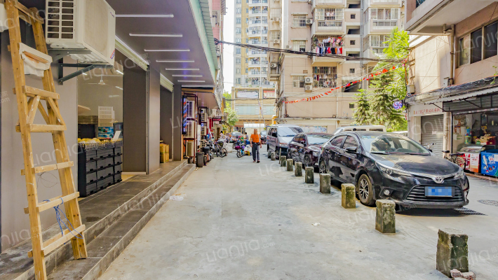 东圃富华楼外景图