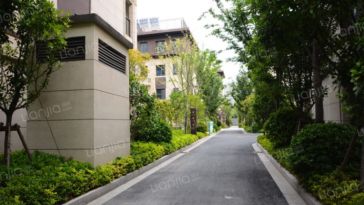 红豆公园里栖园外景图