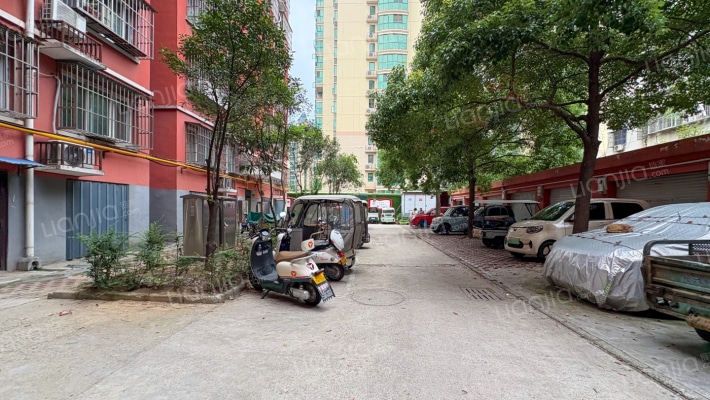 向阳花园外景图